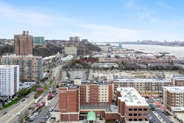 Homewood Suites by Hilton Edgewater