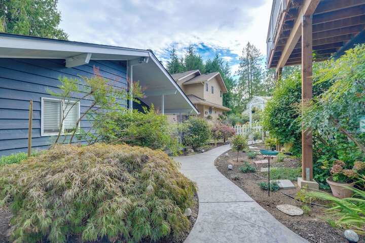 Bremerton Studio w / Bay View: Beach Access!