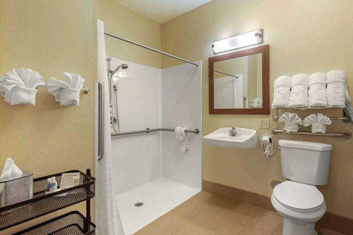 Comfort Inn & Suites Pittsburg KS