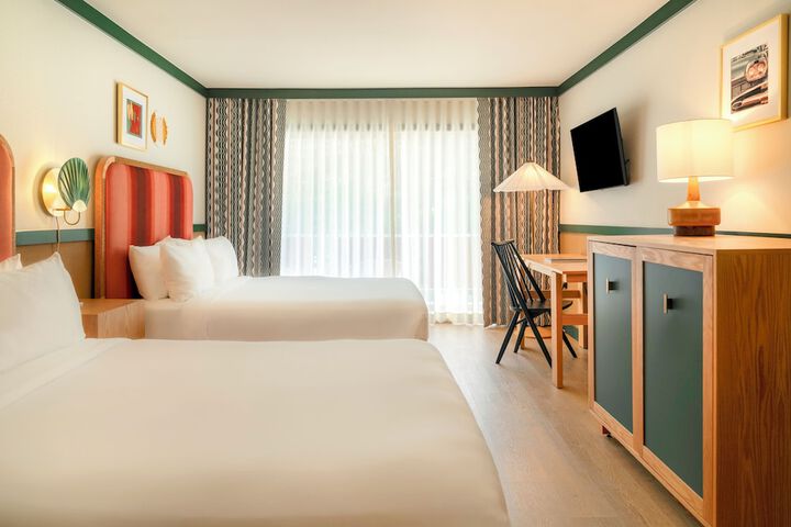 Room 35 of 42