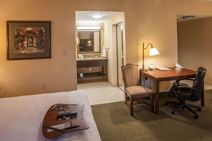 Room 30 of 68