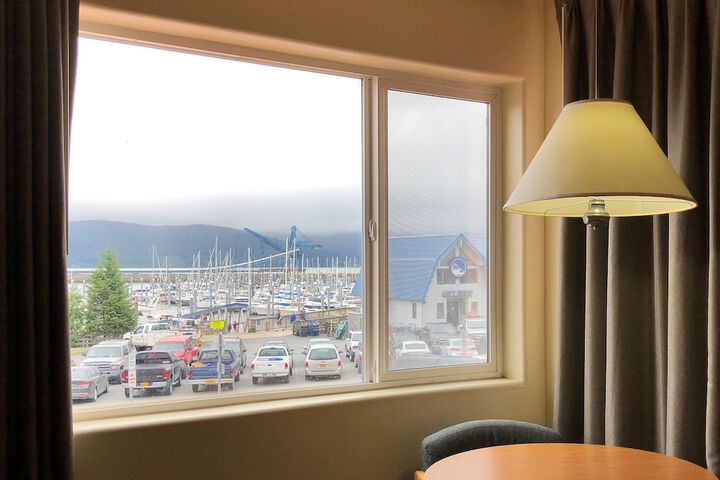 Breeze Inn
