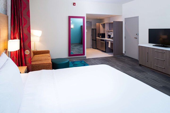 Room 37 of 93