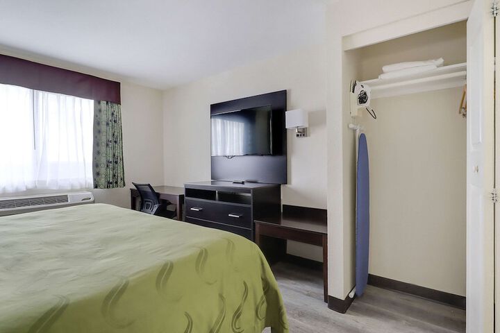 Room 31 of 46