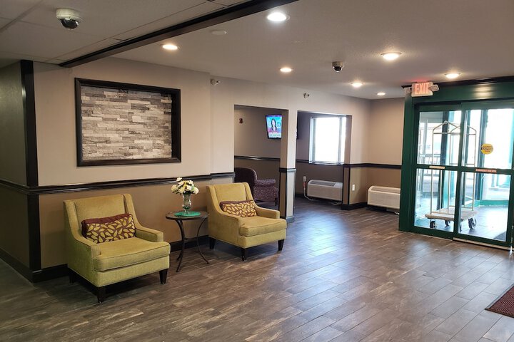 Business Center 42 of 43