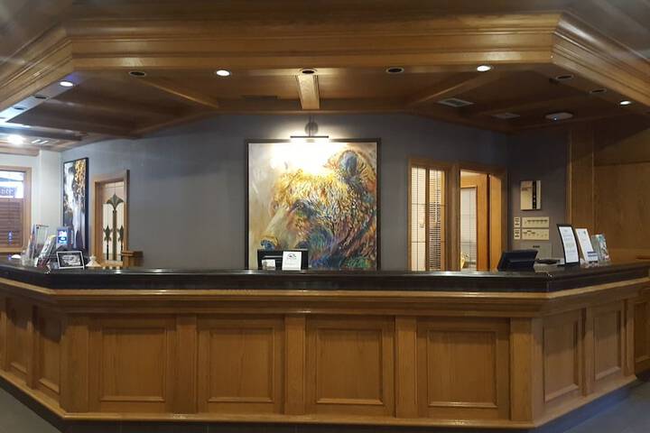 Hotel Interior 6 of 31