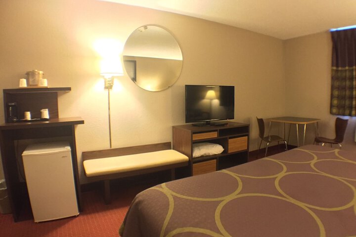 Room 40 of 64