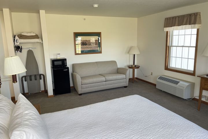 Room 51 of 86