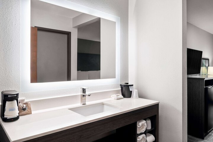 Room 20 of 50