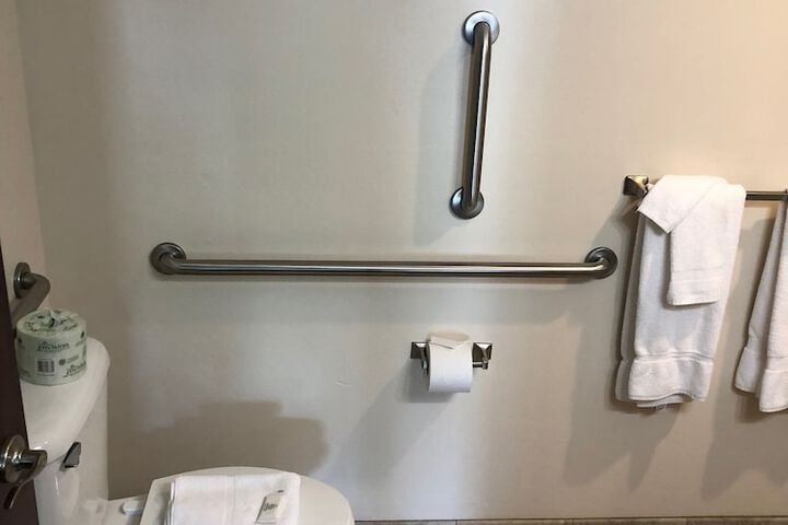 Room 20 of 32