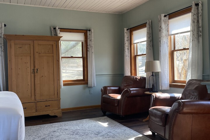 Room 79 of 294