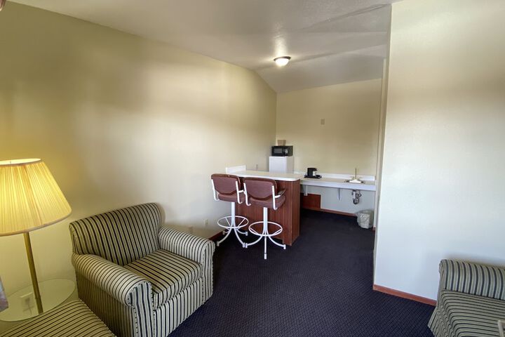 Room 13 of 20