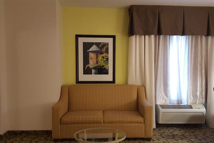 Room 15 of 53