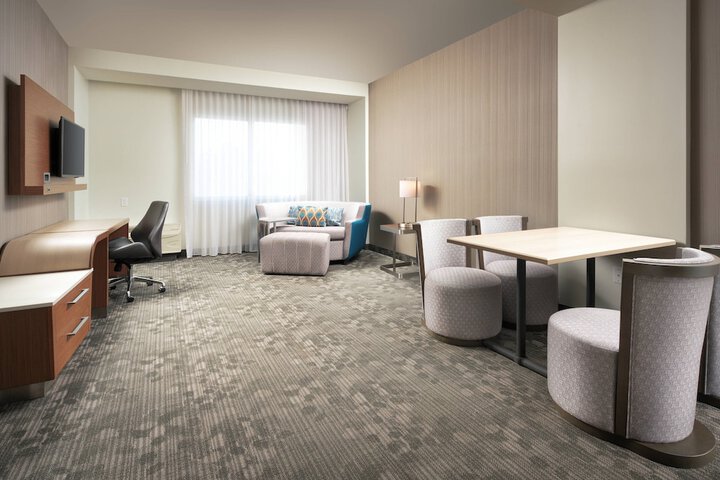 Room 34 of 51