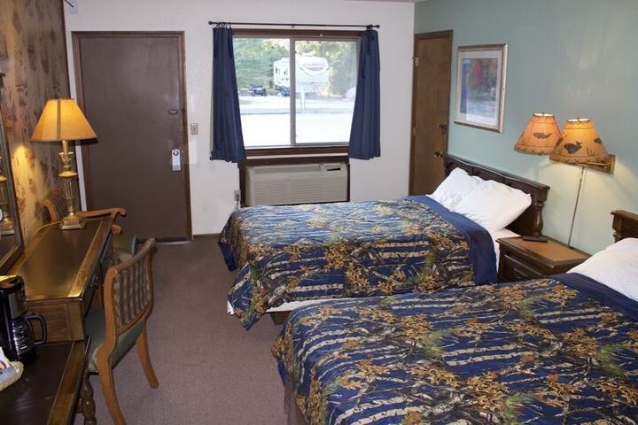 Room 11 of 30