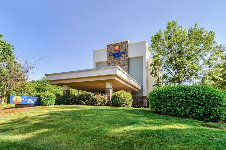 Hotel 4 of 40