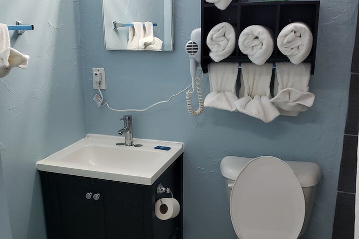 Room 42 of 48
