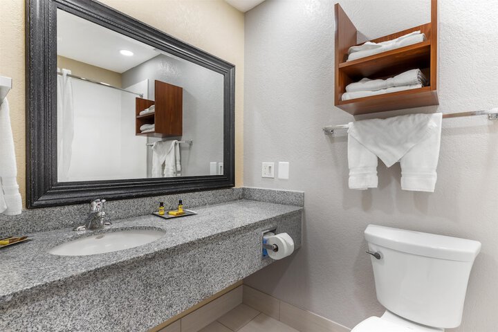 Best Western Plus Yukon