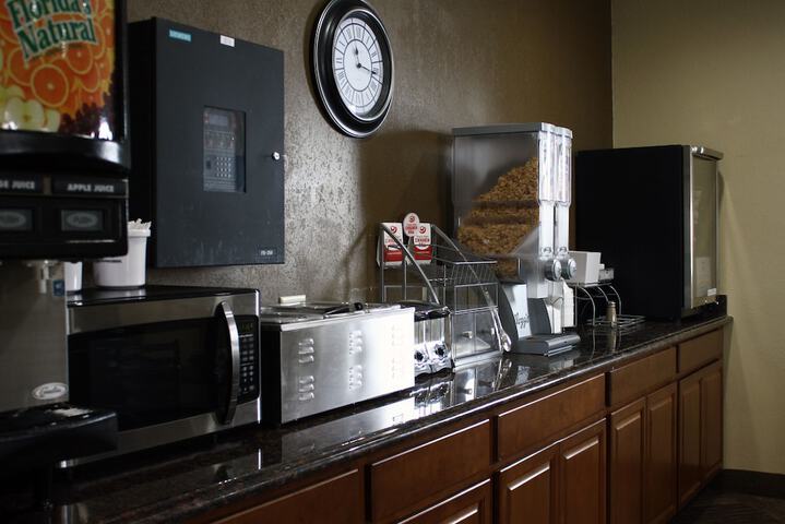 Breakfast/Coffee Service 21 of 26