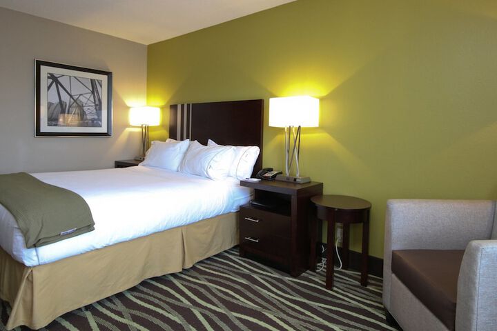 Holiday Inn Express Marshall by IHG