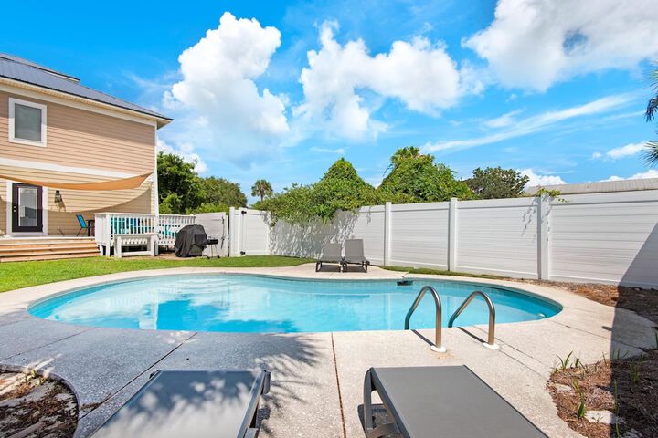 Pool 23 of 176
