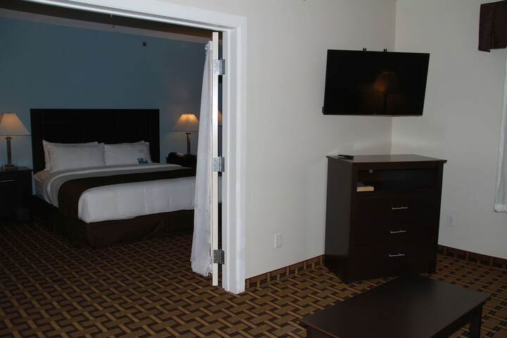 Room 35 of 43