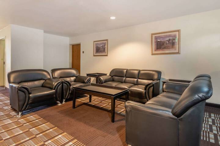 Hotel Interior 10 of 46