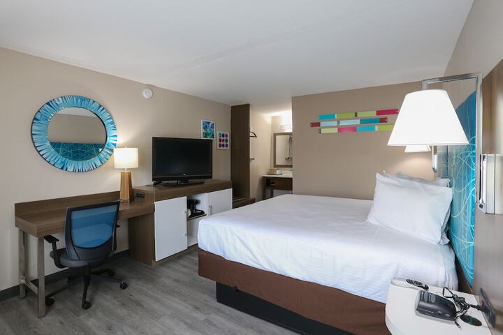 Room 14 of 24