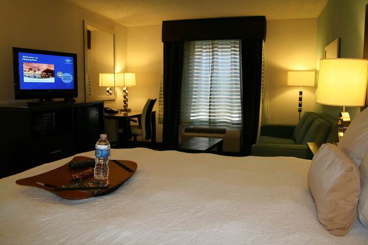 Room 42 of 98
