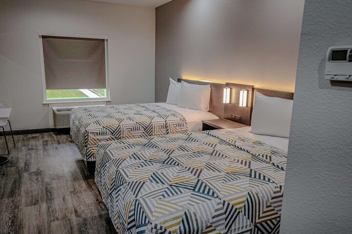 Room 25 of 52