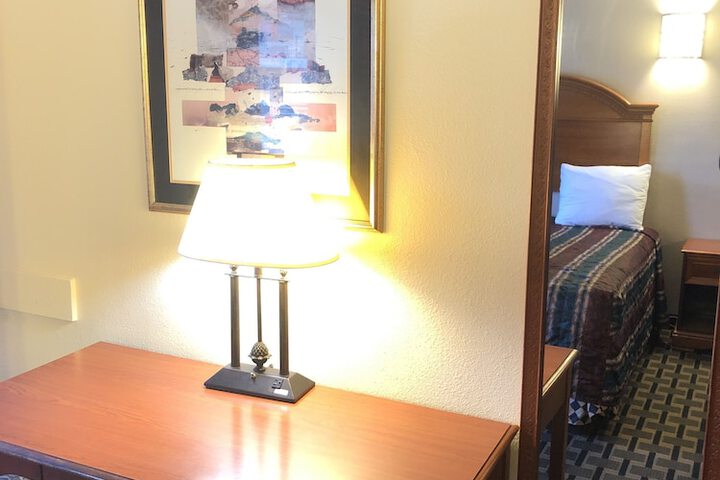 Room 34 of 48