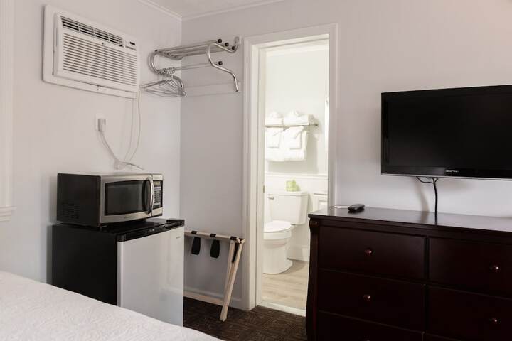Room 21 of 66