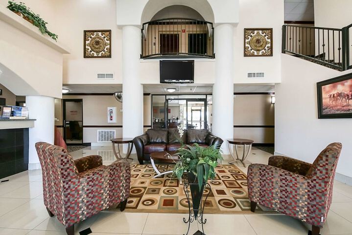 Hotel Interior 7 of 37