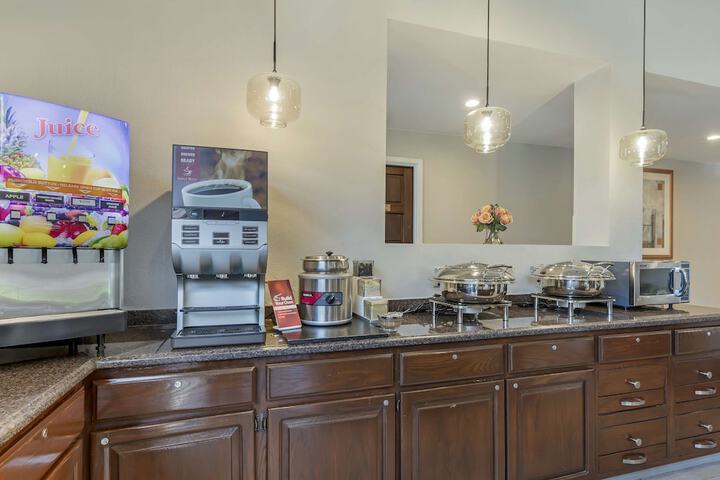 Best Western Plus Executive Inn