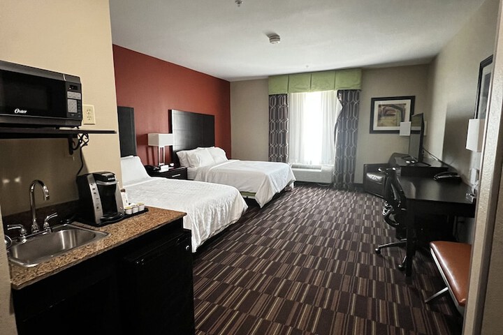 Room 17 of 52