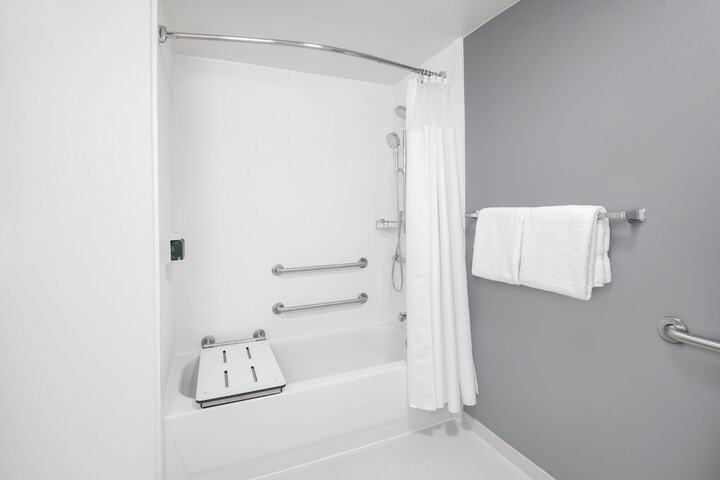 Room 16 of 31