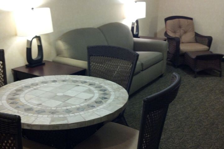 Room 21 of 34