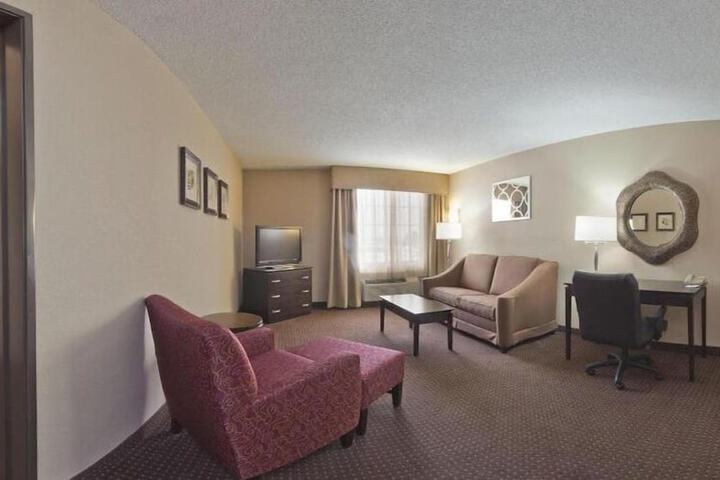 Holiday Inn Express Hotel & Suites Ashtabula-Geneva by IHG