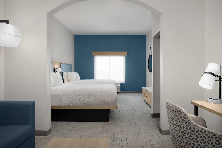 Holiday Inn Express Hotel & Suites DFW West - Hurst by IHG