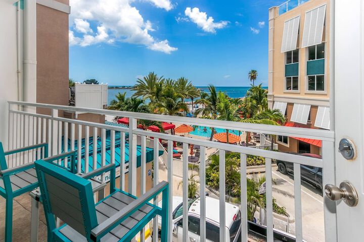 Dolphin Sands Clearwater Beach an Ascend Collection Hotel