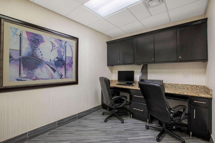 Business Center 38 of 38