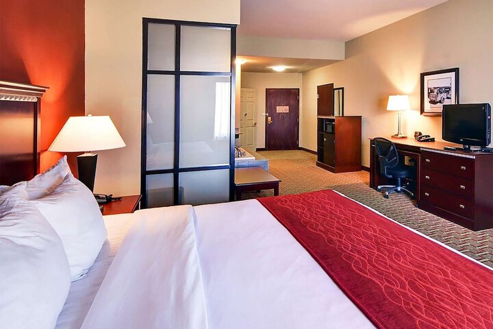 Room 32 of 55