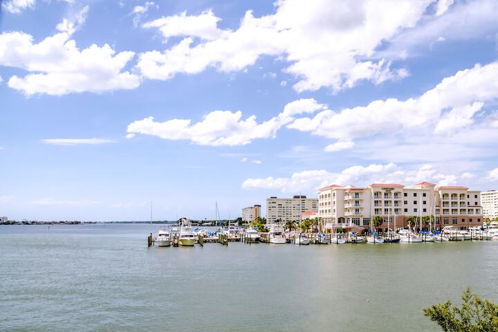 Courtyard St. Petersburg Clearwater / Madeira Beach
