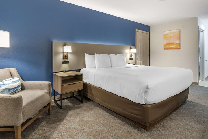 Room 21 of 47