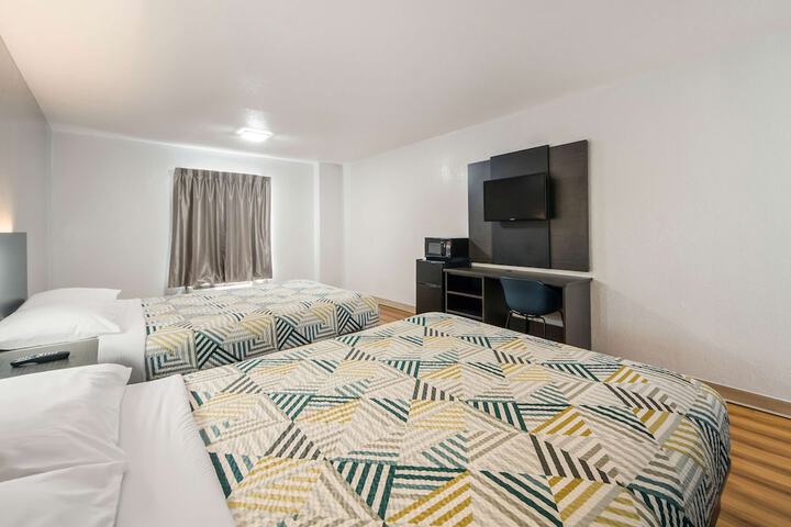 Room 22 of 38