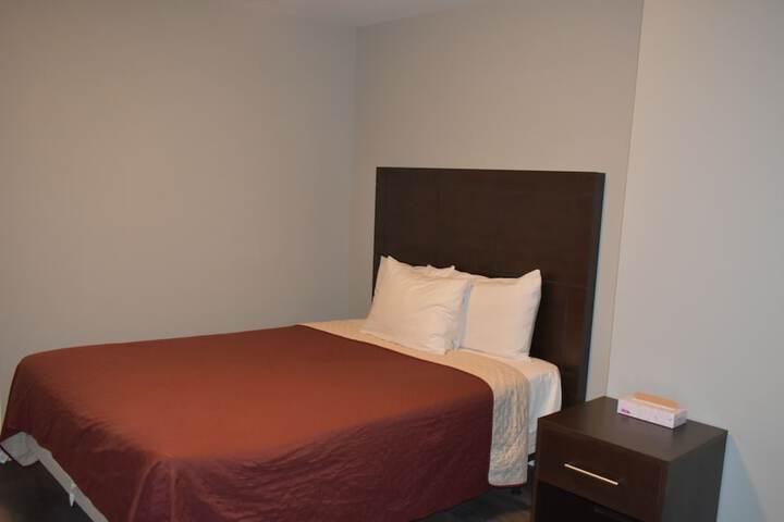 Room 93 of 141