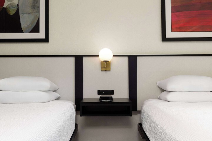 Ramada by Wyndham Elko Hotel at Stockmens Casino