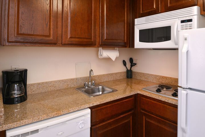 Staybridge Suites Indianapolis-Airport by IHG