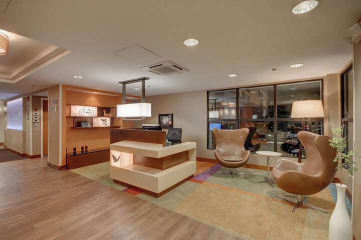 Business Center 50 of 50