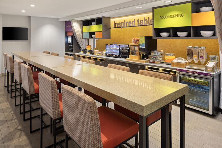 Home2 Suites by Hilton Roseville Minneapolis